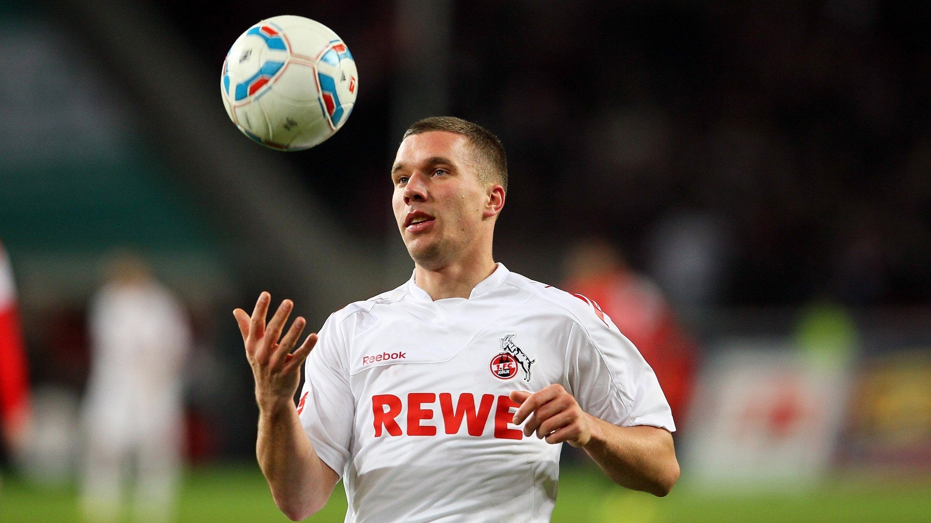 《堡垒之夜》“未来光影”赛季，创意无限爆发！